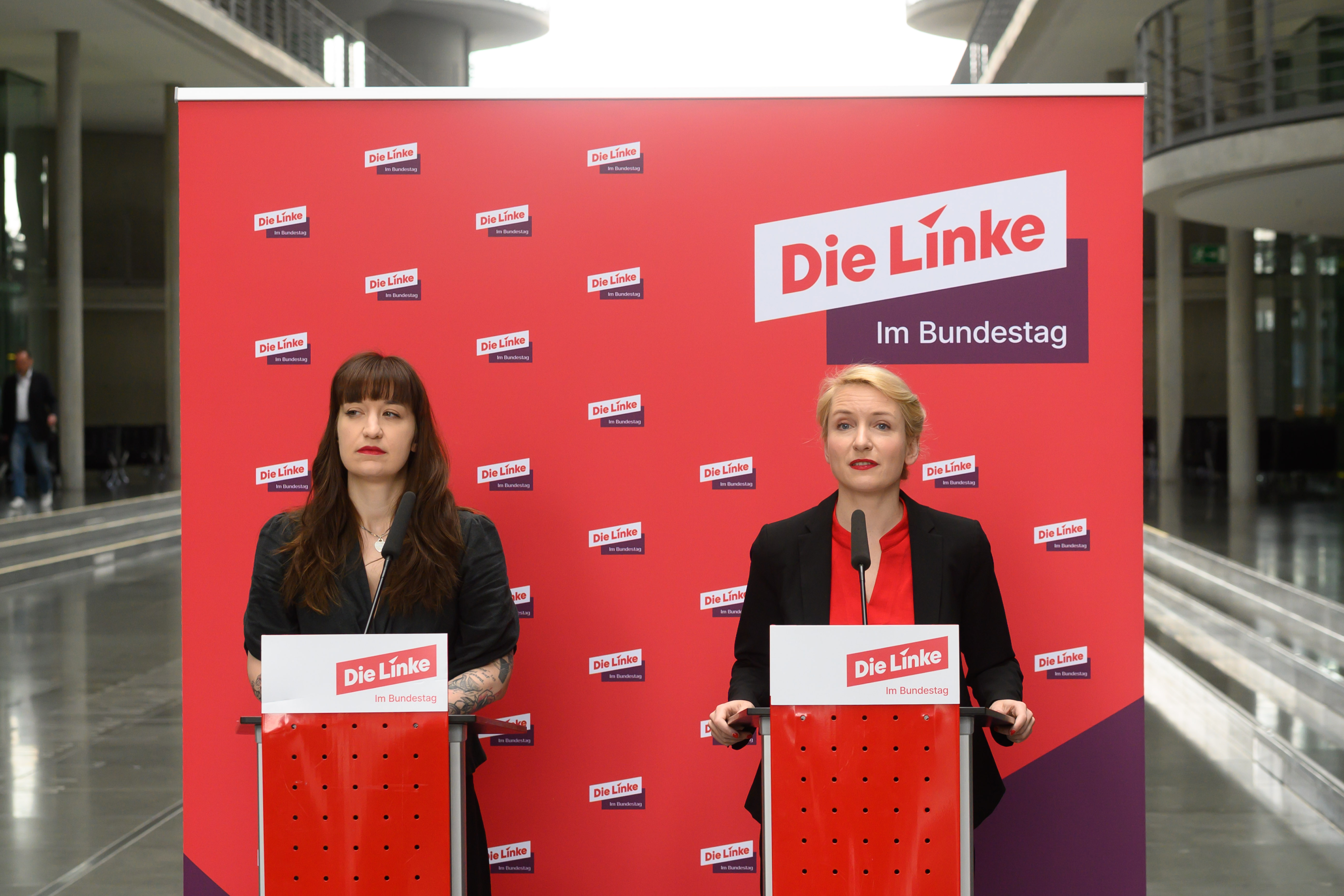 Berlin, Pressekonferenzen von Die Linke im Bundestag